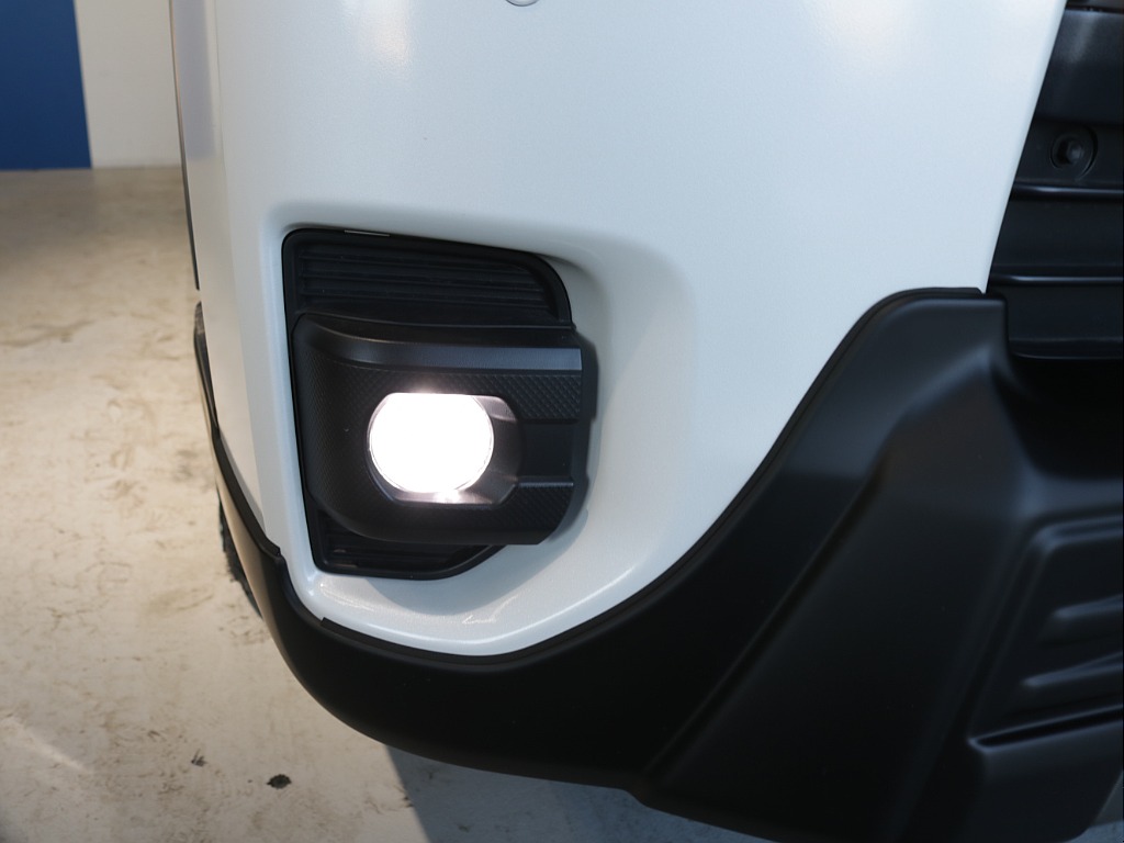 令和７年式ダークプライムＳ２８００ディーゼル４ＷＤカスタム車両入庫！！アルパインＢＩＧ－Ｘ１１インチナビビルトインＥＴＣ装備ＨＤＭＩソケットオリジナルフロントバンパーオリジナルベットＫＩＴタイプⅡ装備