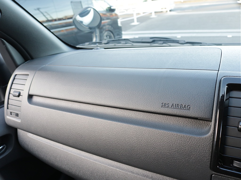 令和７年式ダークプライムＳ２８００ディーゼル４ＷＤカスタム車両入庫！！アルパインＢＩＧ－Ｘ１１インチナビビルトインＥＴＣ装備ＨＤＭＩソケットオリジナルフロントバンパーオリジナルベットＫＩＴタイプⅡ装備