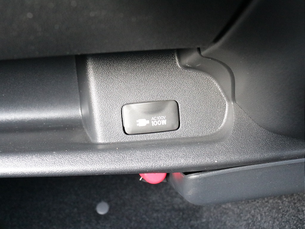 令和７年式ダークプライムＳ２８００ディーゼル４ＷＤカスタム車両入庫！！アルパインＢＩＧ－Ｘ１１インチナビビルトインＥＴＣ装備ＨＤＭＩソケットオリジナルフロントバンパーオリジナルベットＫＩＴタイプⅡ装備