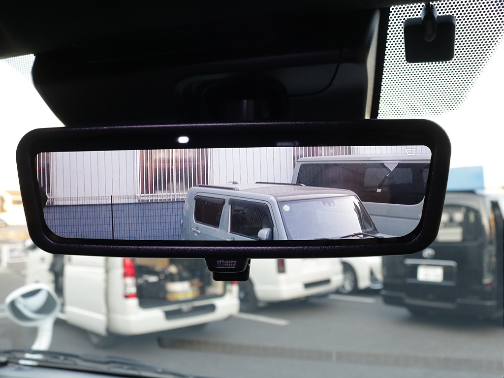 令和５年式ダークプライムⅡ２０００ガソリン２WDフレックスカスタム車両入庫！オリジナルスポイラーオリジナルオーバーフェンダーオリジナルＬＥＤテールライトオリジナル１７インチアルミ床張りベットＫＩＴ装備