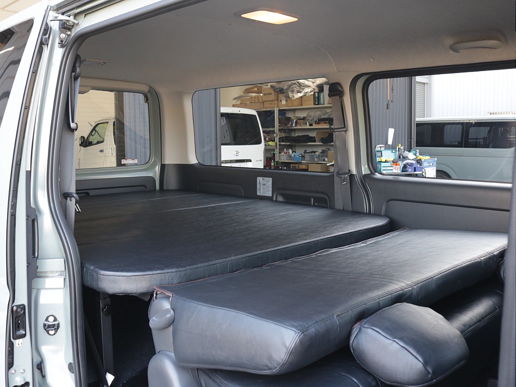 令和７年式アースカラーパッケージ２０００ガソリン２WDオリジナルＲＥクラシック丸目ライトフェイスチェンジ済み！オリジナルスポイラーオリジナル１６インチアルミアルパインメカレス１１インチＥＴＣ２．０装備