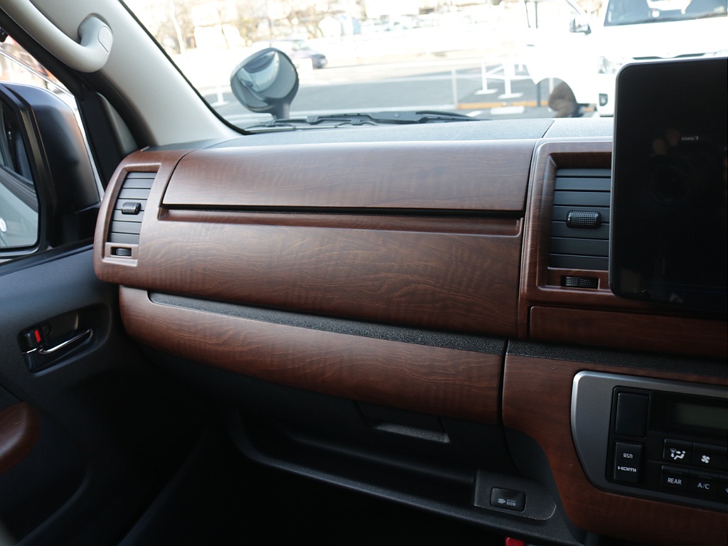 令和７年式アースカラーパッケージ２０００ガソリン２WDオリジナルＲＥクラシック丸目ライトフェイスチェンジ済み！オリジナルスポイラーオリジナル１６インチアルミアルパインメカレス１１インチＥＴＣ２．０装備