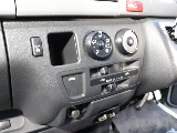 平成２４年式ハイエースＶ３０００ディーゼル４ＷＤＤＸ５ドア入庫！！トヨタ純正ＳＤナビバックカメラＥＴＣ装備！寒冷地仕様、助手席エアバック、リアヒーター、プライバシーガラス装備済み！！