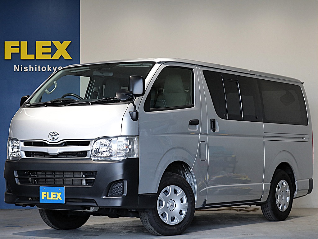 平成２４年式ハイエースＶ３０００ディーゼル４ＷＤＤＸ５ドア入庫！！トヨタ純正ＳＤナビバックカメラＥＴＣ装備！寒冷地仕様、助手席エアバック、リアヒーター、プライバシーガラス装備済み！！