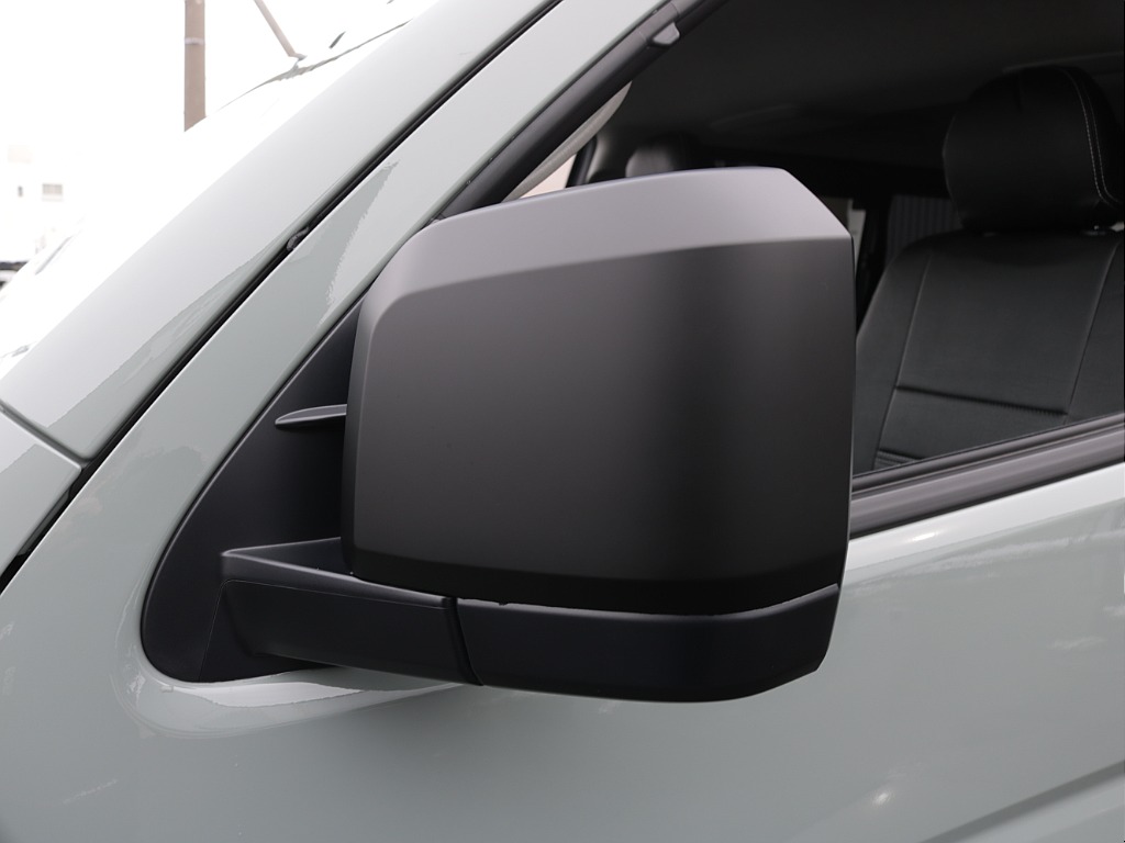 令和８年式ハイエースＶアースカラーパッケージ２０００ガソリンブラックエディション完成！ＧＲフロントバンパーオリジナル１６インチアルミオリジナルオーバーフェンダーＢＩＧ－Ｘ１１ナビＥＴＣ２．０ＨＤＭＩ！