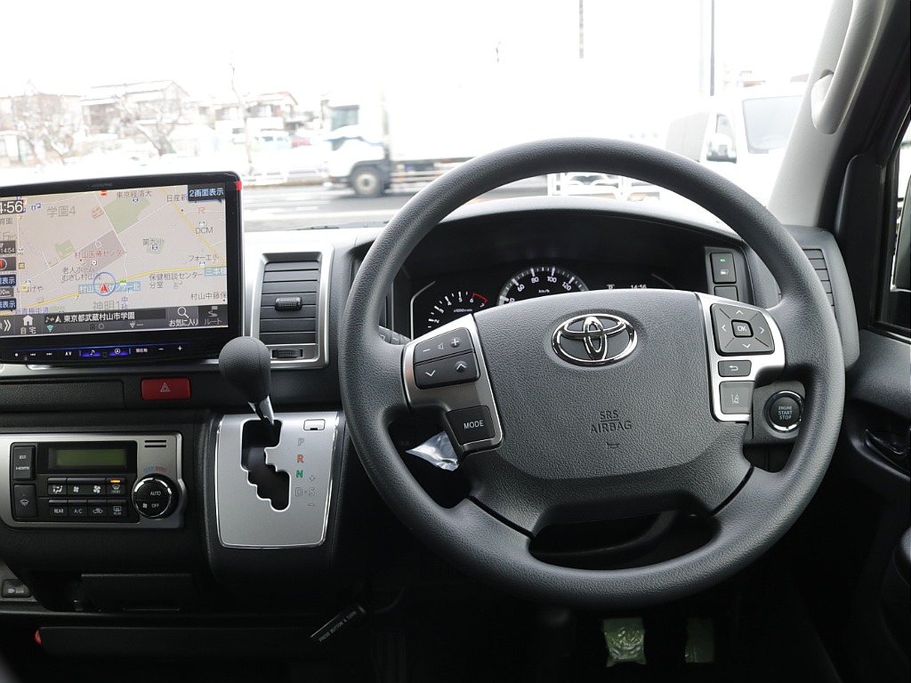 令和８年式ハイエースＶアースカラーパッケージ２０００ガソリンブラックエディション完成！ＧＲフロントバンパーオリジナル１６インチアルミオリジナルオーバーフェンダーＢＩＧ－Ｘ１１ナビＥＴＣ２．０ＨＤＭＩ！