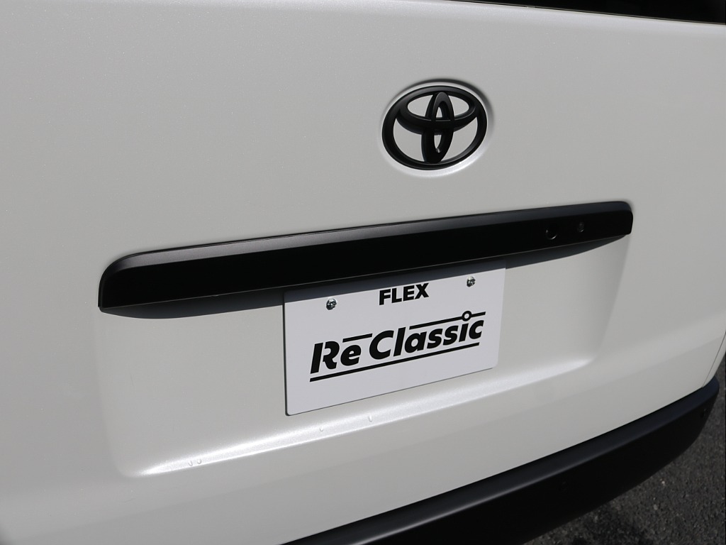 令和４年式ワゴンＧＬパールホワイト人気のＲＥクラシック丸目ライトフェイスチェンジ済み！オリジナル１６インチアルミナスカー１６インチタイヤオリジナルオーバーフェンダーオリジナルＬＥＤテールライト装着済み