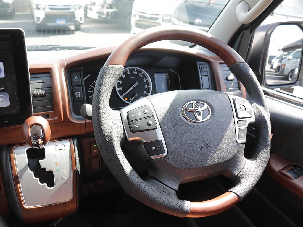 令和４年式ワゴンＧＬパールホワイト人気のＲＥクラシック丸目ライトフェイスチェンジ済み！オリジナル１６インチアルミナスカー１６インチタイヤオリジナルオーバーフェンダーオリジナルＬＥＤテールライト装着済み