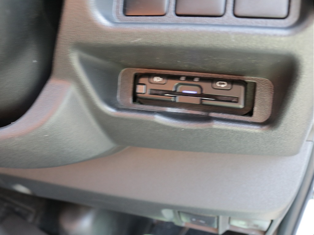 令和４年式ワゴンＧＬパールホワイト人気のＲＥクラシック丸目ライトフェイスチェンジ済み！オリジナル１６インチアルミナスカー１６インチタイヤオリジナルオーバーフェンダーオリジナルＬＥＤテールライト装着済み