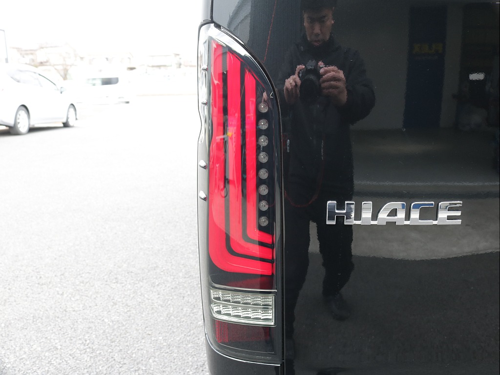 令和７年式ダークプライムＳ２８００ディーゼル４ＷＤカスタム車両入庫！オリジナルフロントバンパーオリジナルオーバーフェンダーオリジナルＬＥＤテールライトオリジナル１６インチアルミＢＩＧ－Ｘ１１インチナビ