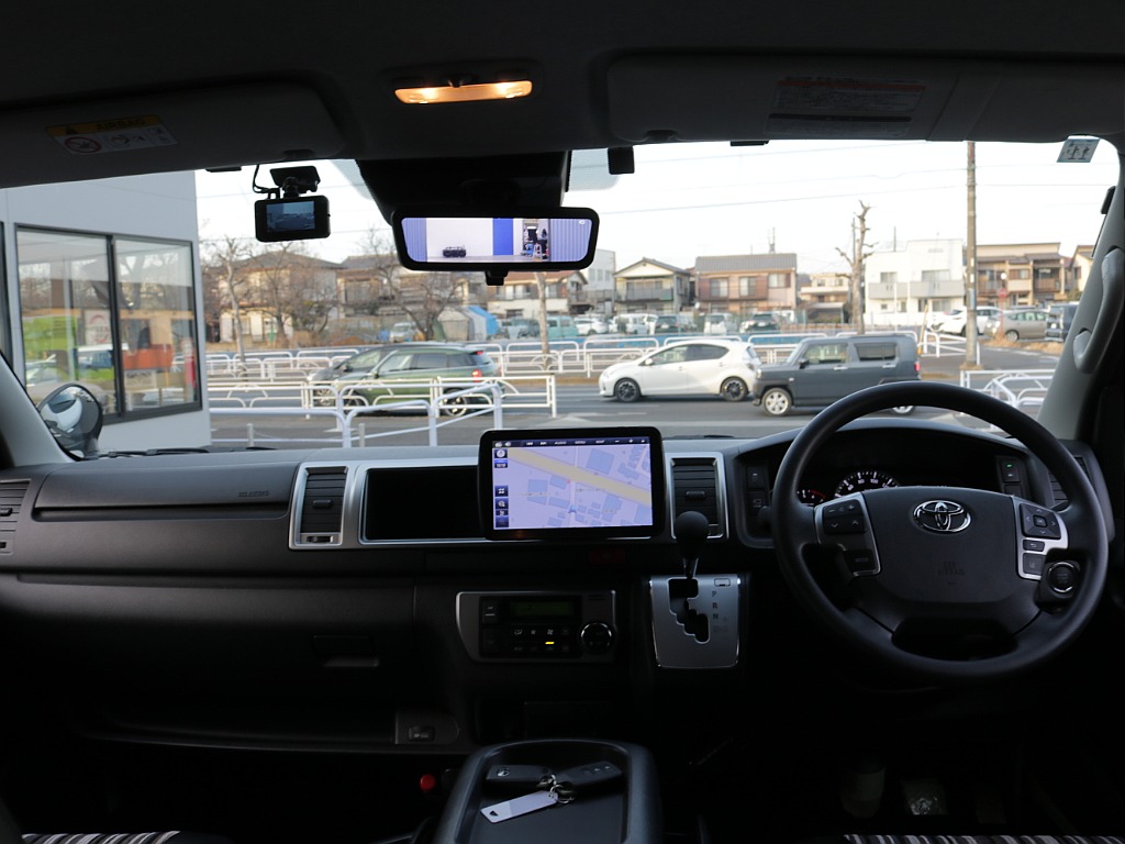令和５年式ワゴンＧＬ２７００ガソリン４ＷＤシートアレンジＶｅｒ１施工済みＲＥクラシック丸目ライトフェイスチェンジ済み！パナソニック９インチナビパイオニア１３インチフリップダウンモニター装着済み！！