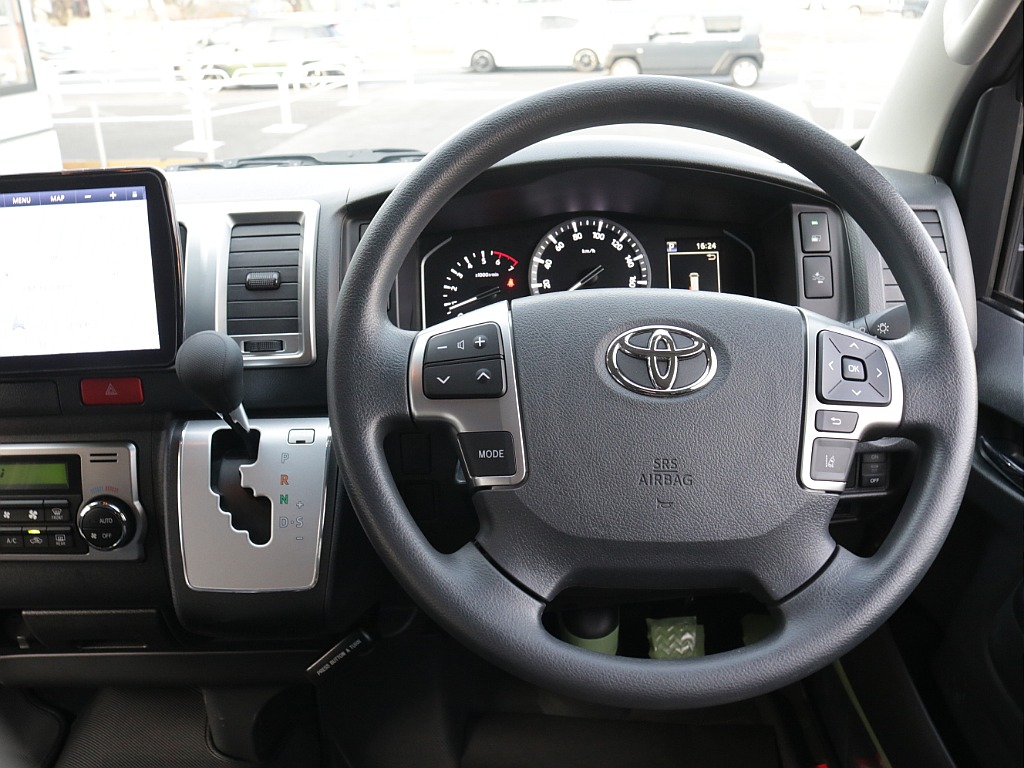 令和５年式ワゴンＧＬ２７００ガソリン４ＷＤシートアレンジＶｅｒ１施工済みＲＥクラシック丸目ライトフェイスチェンジ済み！パナソニック９インチナビパイオニア１３インチフリップダウンモニター装着済み！！