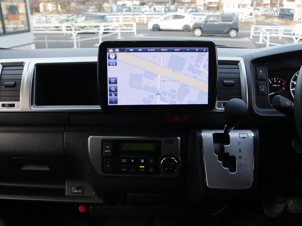 令和５年式ワゴンＧＬ２７００ガソリン４ＷＤシートアレンジＶｅｒ１施工済みＲＥクラシック丸目ライトフェイスチェンジ済み！パナソニック９インチナビパイオニア１３インチフリップダウンモニター装着済み！！