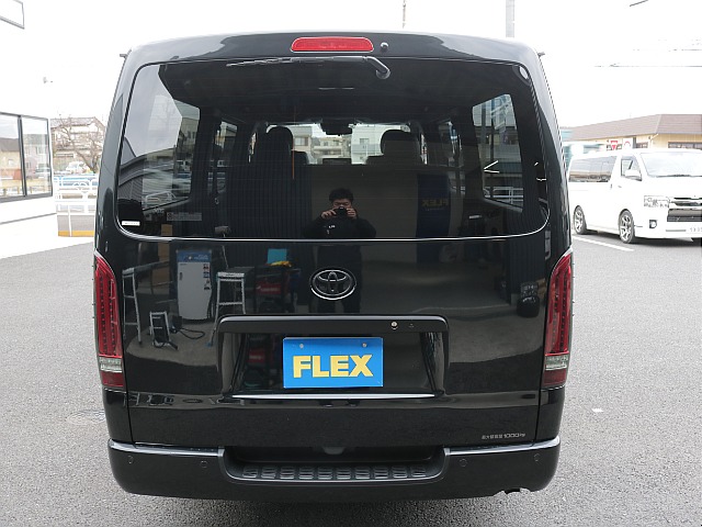 シンプルなリアビューになります！！