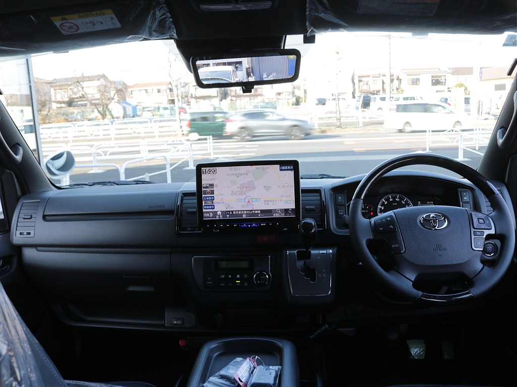 令和８年式ダークプライムⅡ２０００ガソリン２WDカスタム車両入庫！！オリジナルフロントスポイラーオリジナルオーバーフェンダーオリジナルＬＥＤテールオリジナル１７インチアルミアルパインＢＩＧ－Ｘナビ装備