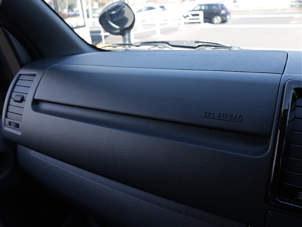 令和７年式ダークプライムⅡ２８００ディーゼルターボ４WDカスタム車両入庫！オリジナルフロントバンパーオリジナルオーバーフェンダーオリジナル１６インチアルミオリジナルＬＥＤテールＢＩＧ－Ｘ１１インチナビ