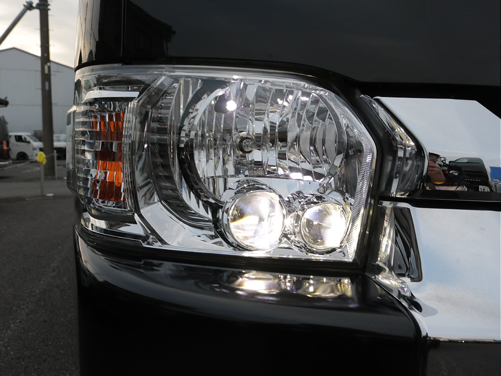 買取直販！２７年式ワゴンＧＬファミリーに好評のＶｅｒ１シートアレンジ施工車両入庫！！オリジナルスポイラー２インチローダウン済みオリジナルオーバーフェンダーオリジナルテールライト新品パーツ多数装備！！