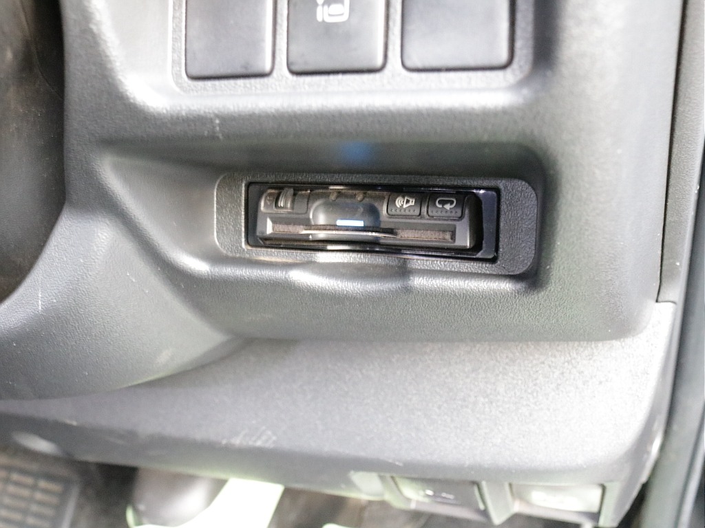 買取直販！２７年式ワゴンＧＬファミリーに好評のＶｅｒ１シートアレンジ施工車両入庫！！オリジナルスポイラー２インチローダウン済みオリジナルオーバーフェンダーオリジナルテールライト新品パーツ多数装備！！