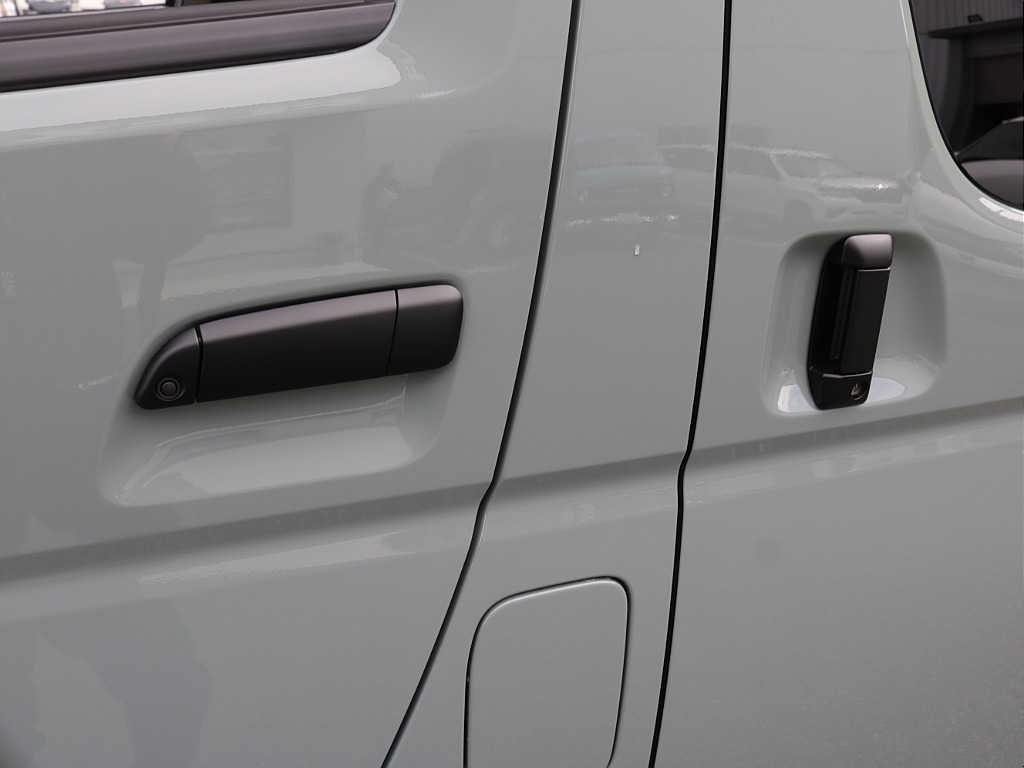 令和７年式アースカラーパッケージ２８００ディーゼル４ＷＤブラックエディション完成！！オリジナルフロントバンパーオリジナルオーバーフェンダーオリジナル１６インチアルミＢＩＧ－Ｘ１１インチナビＥＴＣ２．０