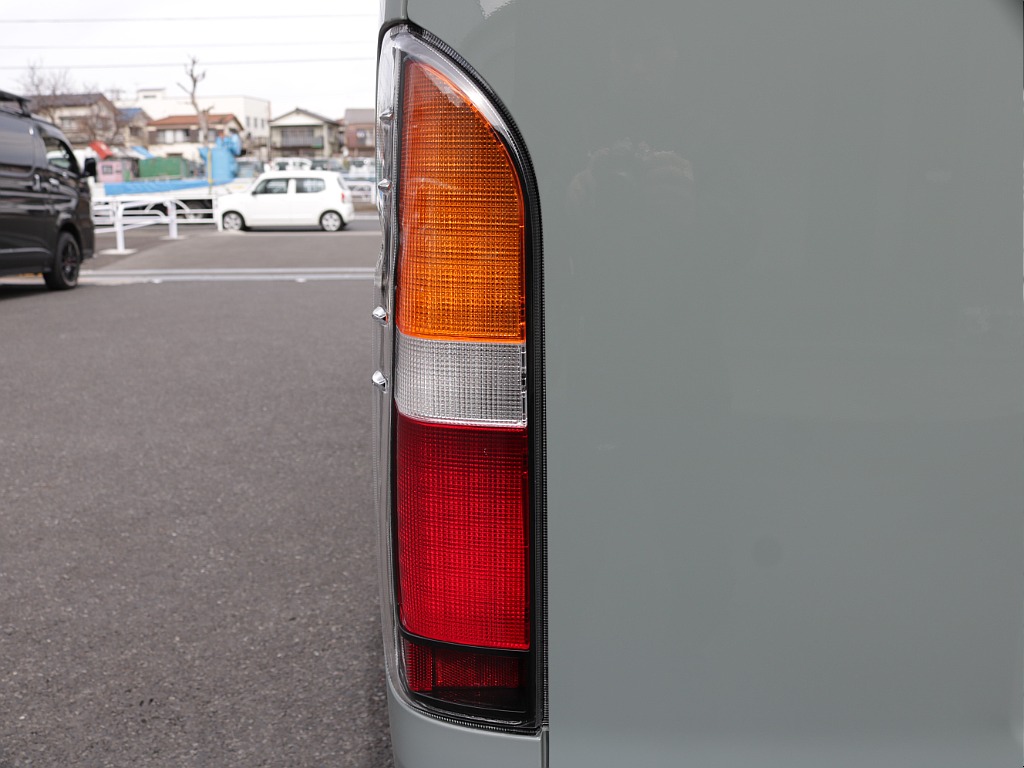 令和７年式アースカラーパッケージ２８００ディーゼル４ＷＤブラックエディション完成！！オリジナルフロントバンパーオリジナルオーバーフェンダーオリジナル１６インチアルミＢＩＧ－Ｘ１１インチナビＥＴＣ２．０