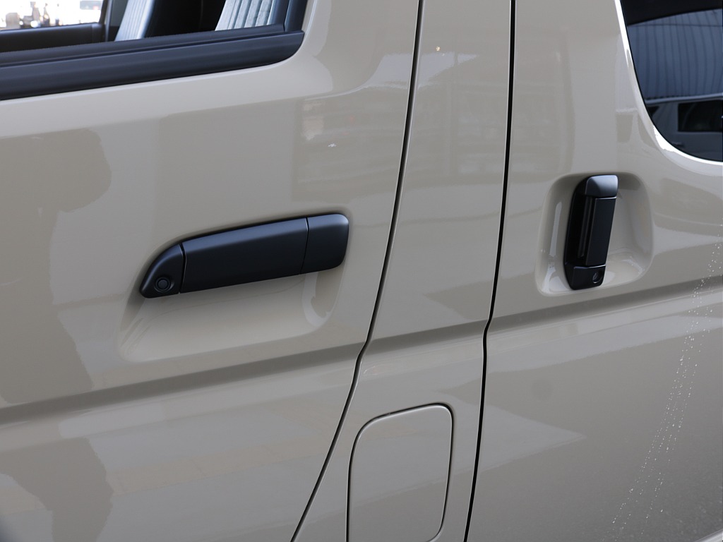 令和８年式アースカラーパッケージ２７００ガソリン４WDオリジナルＲＥクラシック丸目ライトフェイスチェンジ済み！オリジナルフロントバンパーオリジナル１６インチアルミオリジナルベットＫＩＴ装着済み！！