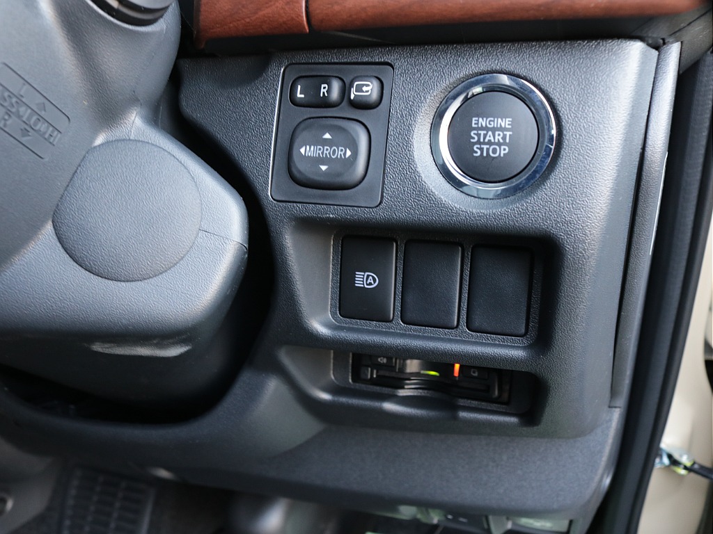 令和８年式アースカラーパッケージ２７００ガソリン４WDオリジナルＲＥクラシック丸目ライトフェイスチェンジ済み！オリジナルフロントバンパーオリジナル１６インチアルミオリジナルベットＫＩＴ装着済み！！