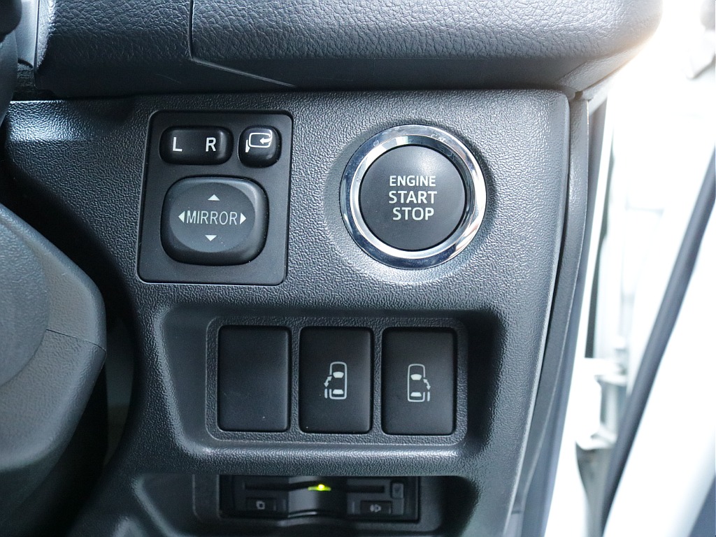 H２９年式ダークプライムカスタム車両入庫！新作１８インチアルミ装備！アルパインBIG-X９インチ、１２．８フリップダウン装備！！