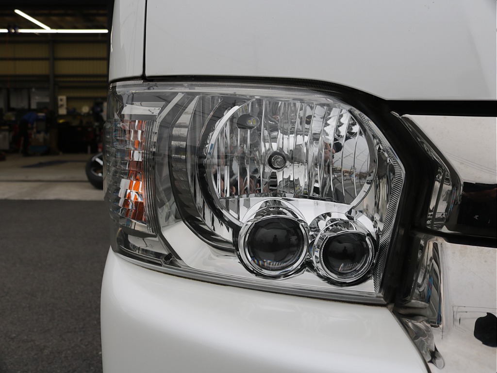 平成２８年式ワイドＶダークプライム２７００ガソリン４ＷＤカスタム車両入庫！新品オリジナル１７インチアルミ！ＭＲＴ床張り施工済み！