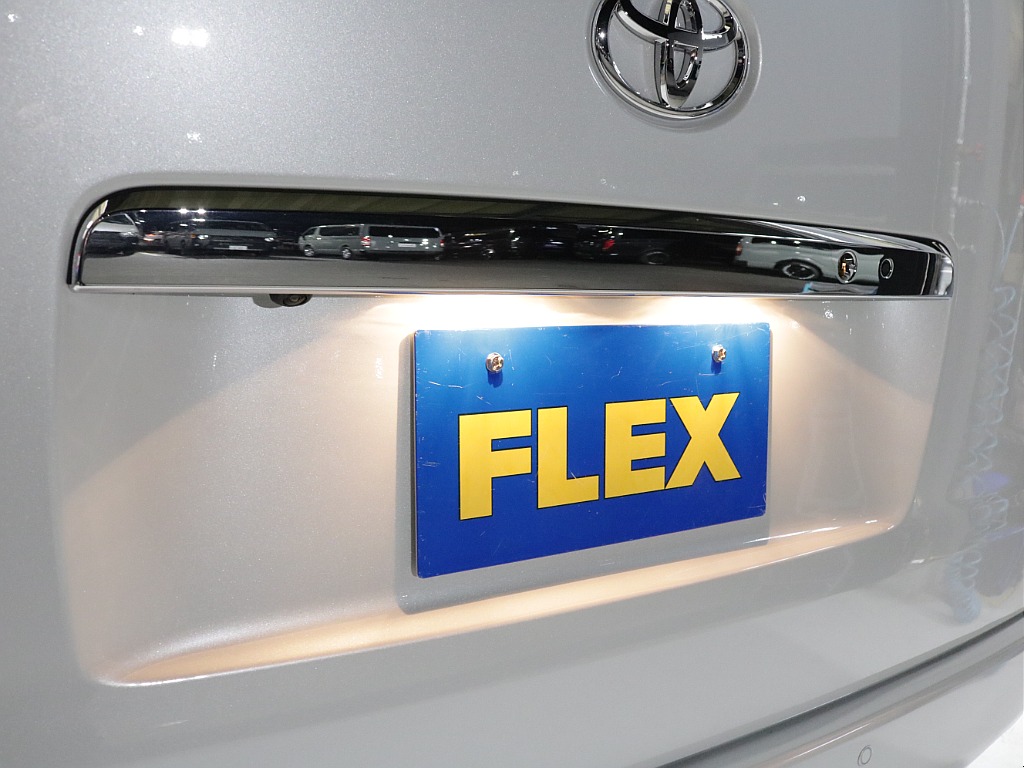 新車９型モデルワゴンＧＬ２７００ガソリン４ＷＤカスタム車両入庫！！新品オリジナルフロントスポイラー新品オーバーフェンダー新品１７インチアルミ新品ナスカー１７インチタイヤオリジナルベットＫＩＴ装備！！