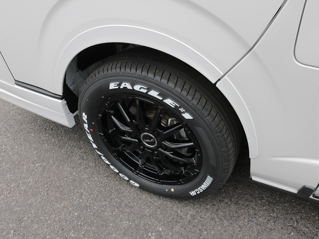 新車９型モデルワゴンＧＬ２７００ガソリン４ＷＤカスタム車両入庫！！新品オリジナルフロントスポイラー新品オーバーフェンダー新品１７インチアルミ新品ナスカー１７インチタイヤオリジナルベットＫＩＴ装備！！