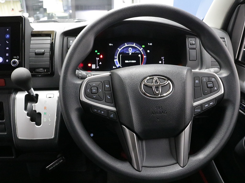 新車９型モデルワゴンＧＬ２７００ガソリン４ＷＤカスタム車両入庫！！新品オリジナルフロントスポイラー新品オーバーフェンダー新品１７インチアルミ新品ナスカー１７インチタイヤオリジナルベットＫＩＴ装備！！