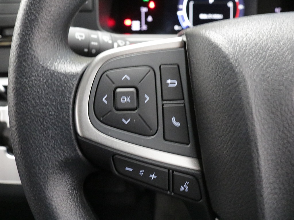 新車９型モデルワゴンＧＬ２７００ガソリン４ＷＤカスタム車両入庫！！新品オリジナルフロントスポイラー新品オーバーフェンダー新品１７インチアルミ新品ナスカー１７インチタイヤオリジナルベットＫＩＴ装備！！