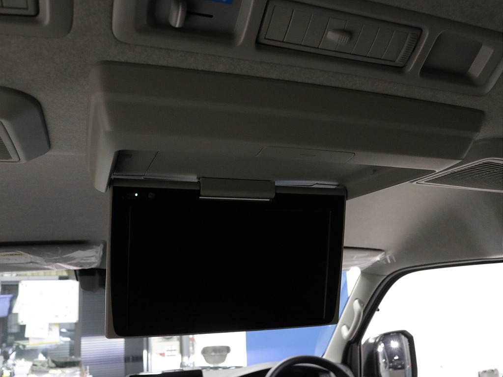 新車９型モデルワゴンＧＬ２７００ガソリン４ＷＤカスタム車両入庫！！新品オリジナルフロントスポイラー新品オーバーフェンダー新品１７インチアルミ新品ナスカー１７インチタイヤオリジナルベットＫＩＴ装備！！