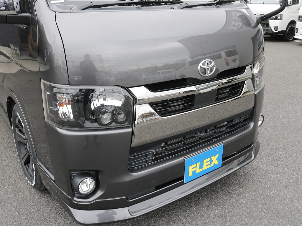 令和３年式ダークプライムⅡ２０００ガソリン２WD入庫！オリジナル１７インチアルミ1.5インチローダウン済み！新品オリジナルパーツ多数装備済み！！