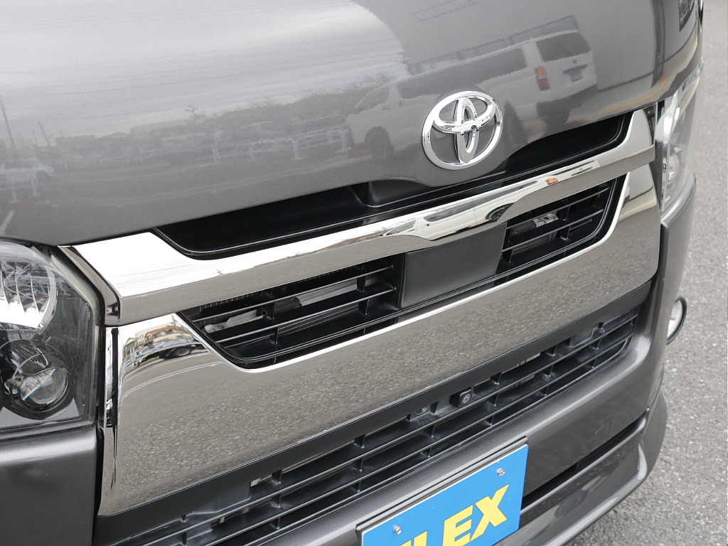 令和３年式ダークプライムⅡ２０００ガソリン２WD入庫！オリジナル１７インチアルミ1.5インチローダウン済み！新品オリジナルパーツ多数装備済み！！