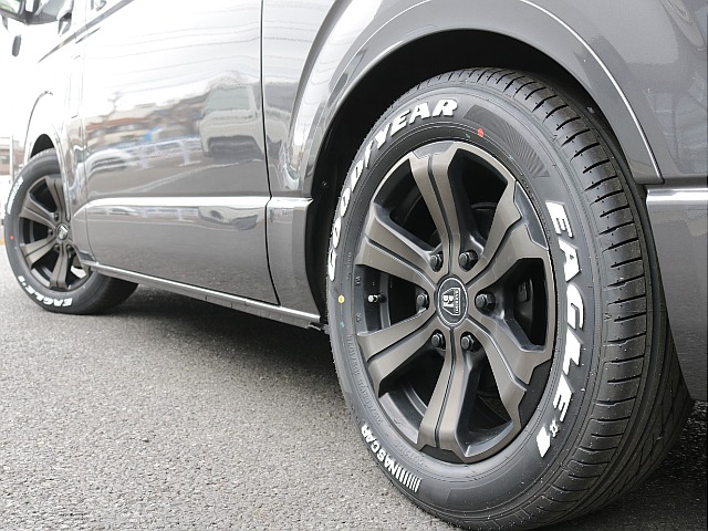 バルベロアーバングランデ１７インチアルミ装備済み！！