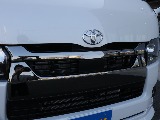 令和８年式ハイエースＶダークプライムⅡ２０００ガソリン２ＷＤカスタム車両入庫！オリジナルスポイラーオリジナルオーバーフェンダーオリジナルＬＥＤテールオリジナル１７インチアルミアルパインＢＩＧ－Ｘナビ！