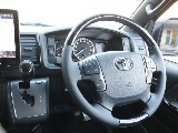 令和８年式ハイエースＶダークプライムⅡ２０００ガソリン２ＷＤカスタム車両入庫！オリジナルスポイラーオリジナルオーバーフェンダーオリジナルＬＥＤテールオリジナル１７インチアルミアルパインＢＩＧ－Ｘナビ！