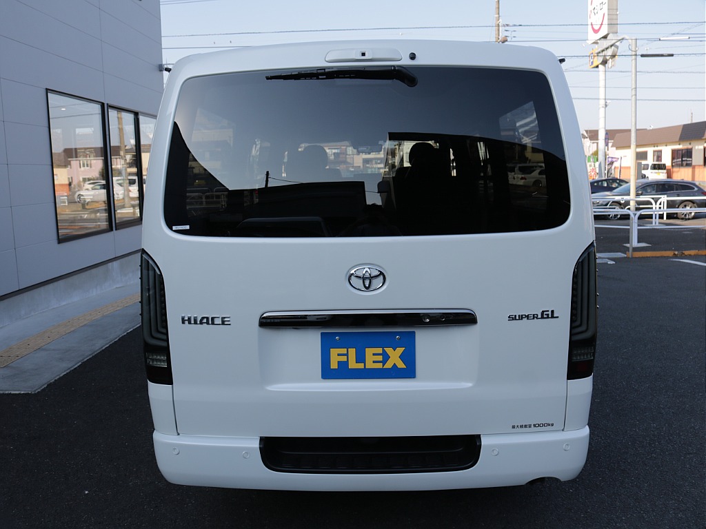 シンプルなリアビューになります！！