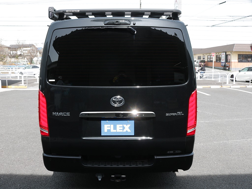 シンプルなリアビューになります！！