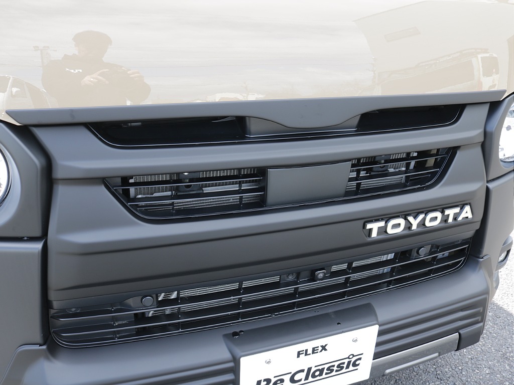 令和７年式アースカラーパッケージＲＥクラシック丸目ライトフェイスチェンジ車両入庫！新品オリジナルフロントバンパー新品オリジナルオーバーフェンダー新品オリジナルＬＥＤテールライト新品アルパインＢＩＧ－Ｘ