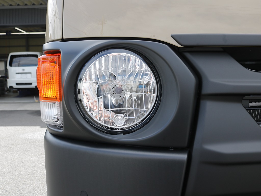 令和７年式アースカラーパッケージＲＥクラシック丸目ライトフェイスチェンジ車両入庫！新品オリジナルフロントバンパー新品オリジナルオーバーフェンダー新品オリジナルＬＥＤテールライト新品アルパインＢＩＧ－Ｘ