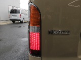 令和８年式ハイエースVアースカラーパッケージＲＥクラシック丸目ライトフェイスチェンジ済み！新品クロスカントリー１６インチアルミ新品オリジナルＬＥＤテール新品シートカバー新品ベット新品ＢＩＧ－Ｘナビ装備
