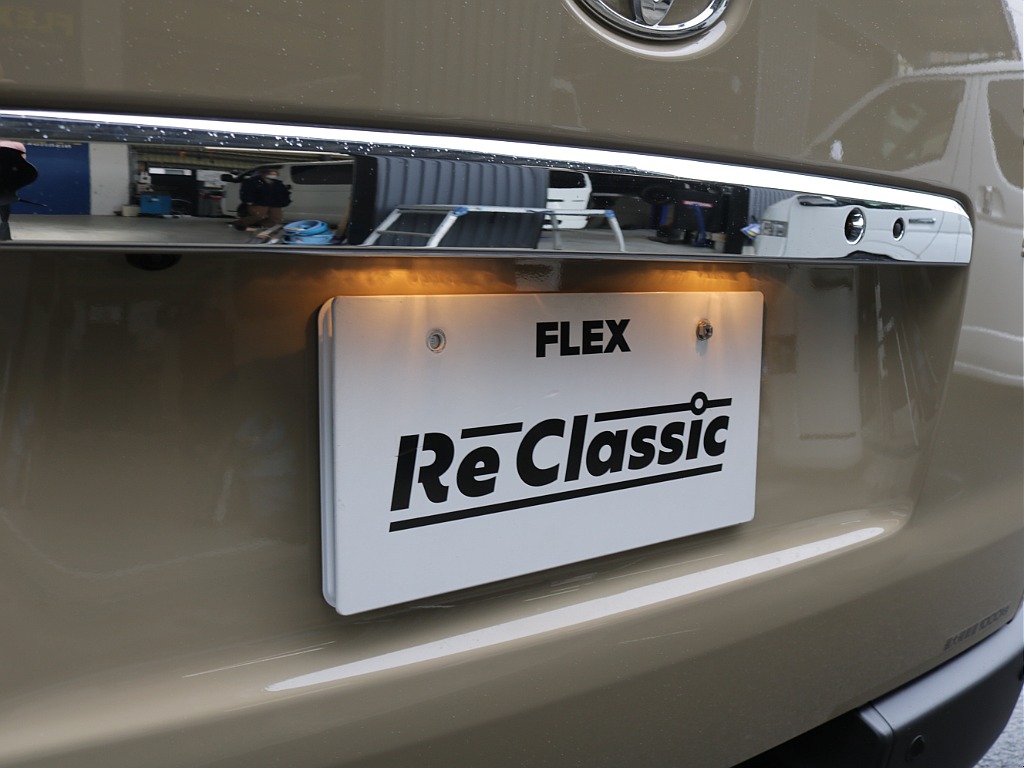 令和８年式ハイエースVアースカラーパッケージＲＥクラシック丸目ライトフェイスチェンジ済み！新品クロスカントリー１６インチアルミ新品オリジナルＬＥＤテール新品シートカバー新品ベット新品ＢＩＧ－Ｘナビ装備