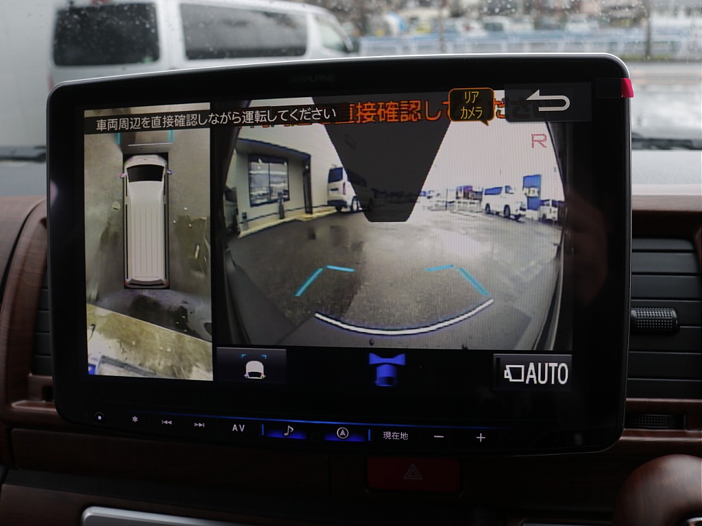 令和８年式ハイエースVアースカラーパッケージＲＥクラシック丸目ライトフェイスチェンジ済み！新品クロスカントリー１６インチアルミ新品オリジナルＬＥＤテール新品シートカバー新品ベット新品ＢＩＧ－Ｘナビ装備