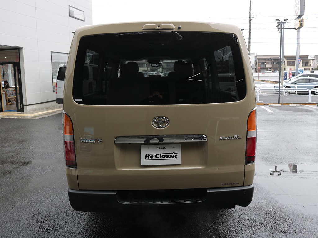 シンプルなリアビューになります！！