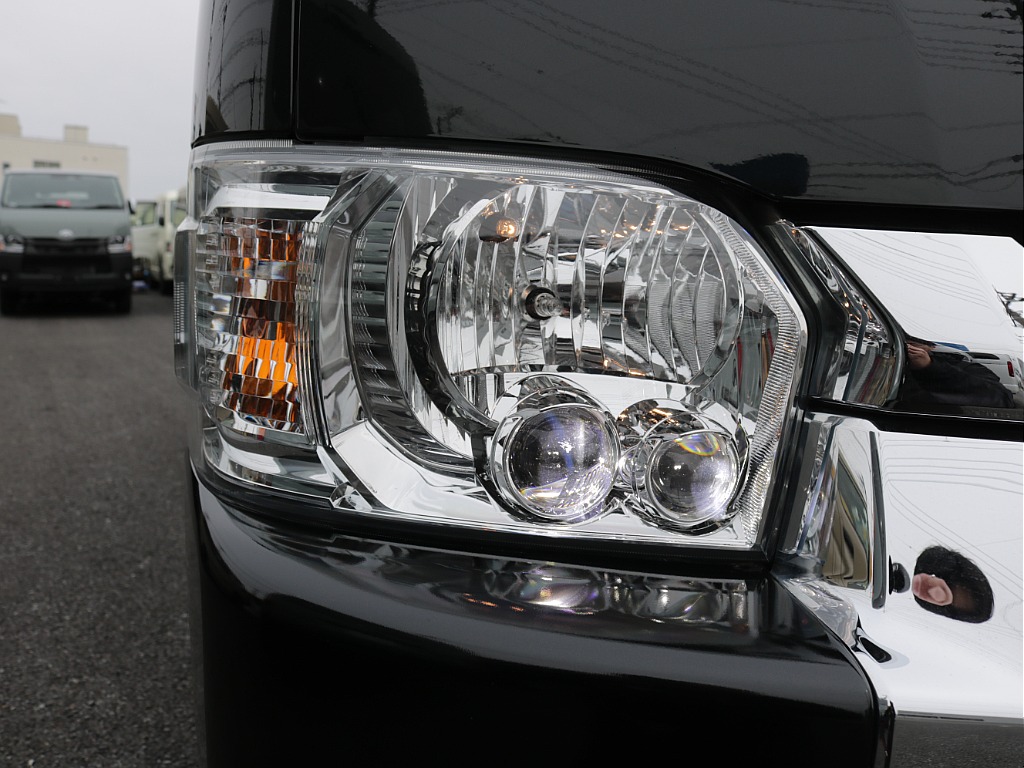 令和６年式ワゴンＧＬ２７００ガソリンフレックスカスタム車両入庫！オリジナルフロントスポイラー新品オリジナル１７インチアルミ新品オリジナルＬＥＤテールアルパインＢＩＧ－Ｘ１１インチナビフリップダウン装備