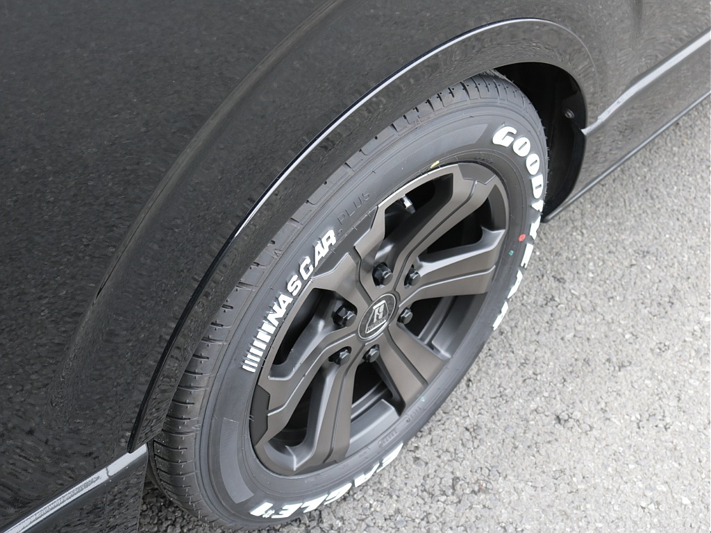 令和６年式ワゴンＧＬ２７００ガソリンフレックスカスタム車両入庫！オリジナルフロントスポイラー新品オリジナル１７インチアルミ新品オリジナルＬＥＤテールアルパインＢＩＧ－Ｘ１１インチナビフリップダウン装備