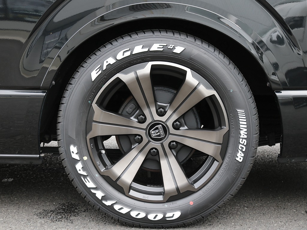 令和６年式ワゴンＧＬ２７００ガソリンフレックスカスタム車両入庫！オリジナルフロントスポイラー新品オリジナル１７インチアルミ新品オリジナルＬＥＤテールアルパインＢＩＧ－Ｘ１１インチナビフリップダウン装備