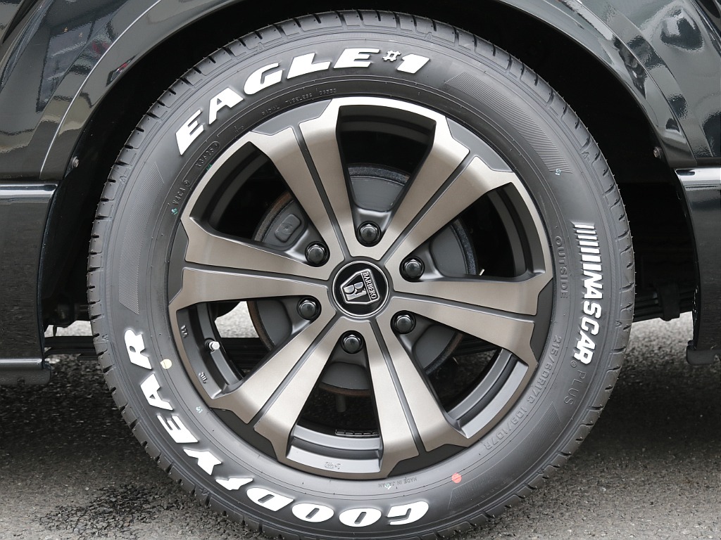 令和６年式ワゴンＧＬ２７００ガソリンフレックスカスタム車両入庫！オリジナルフロントスポイラー新品オリジナル１７インチアルミ新品オリジナルＬＥＤテールアルパインＢＩＧ－Ｘ１１インチナビフリップダウン装備